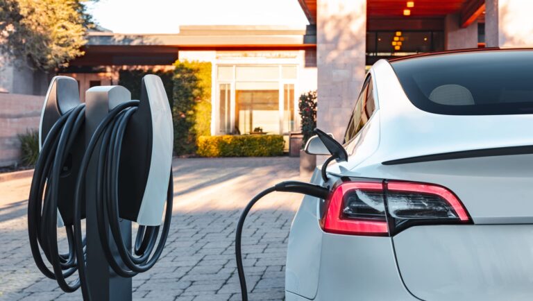 solar powered electric car charger